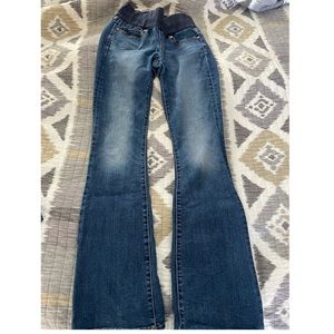Gap maternity jeans